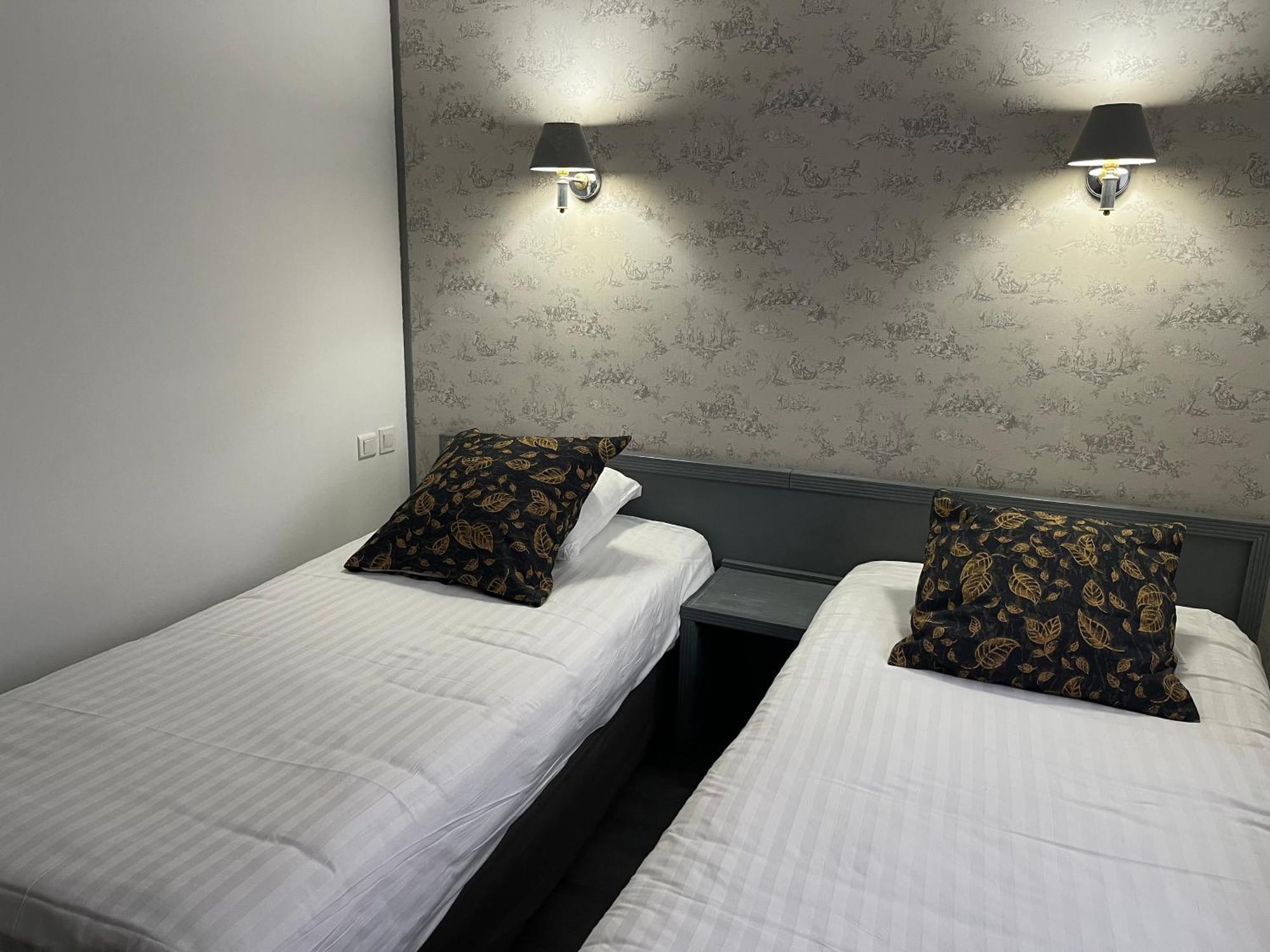 Hôtel Le Roosevelt Givet Extérieur photo